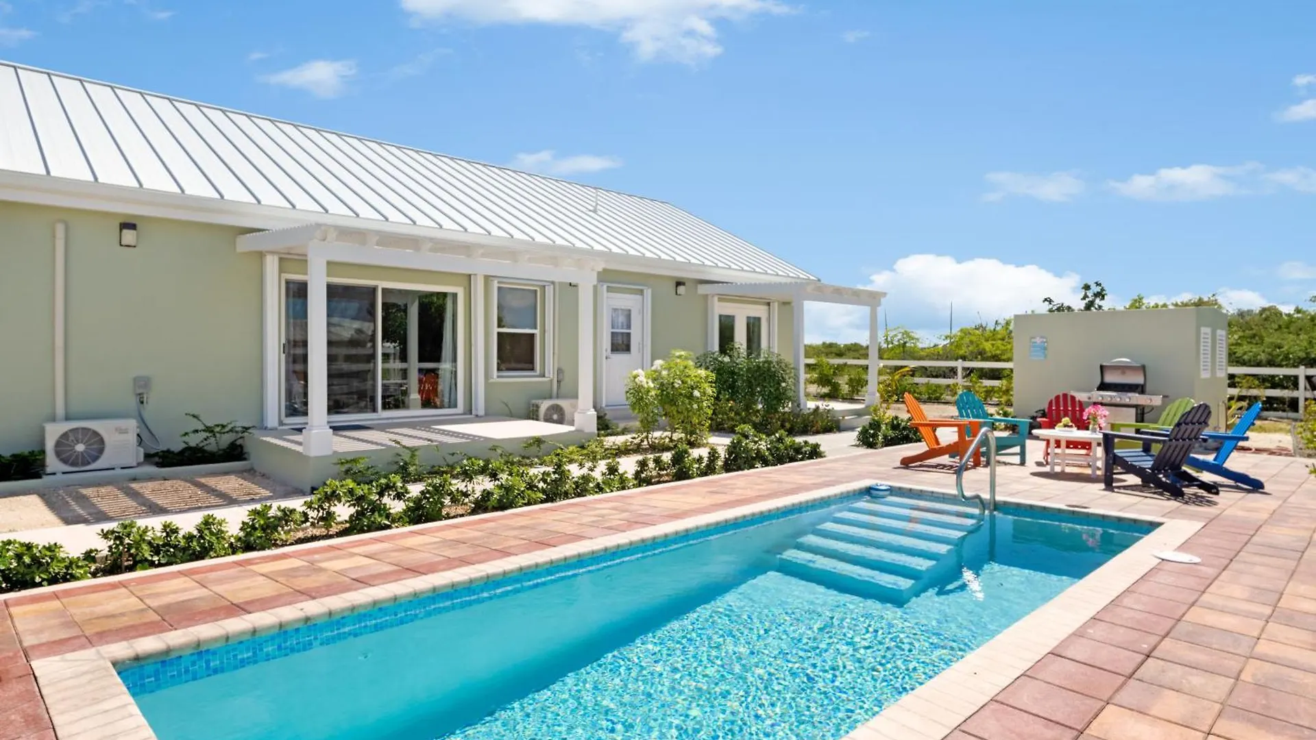 Villa Corktree 3 Bedroom Cockburn Town