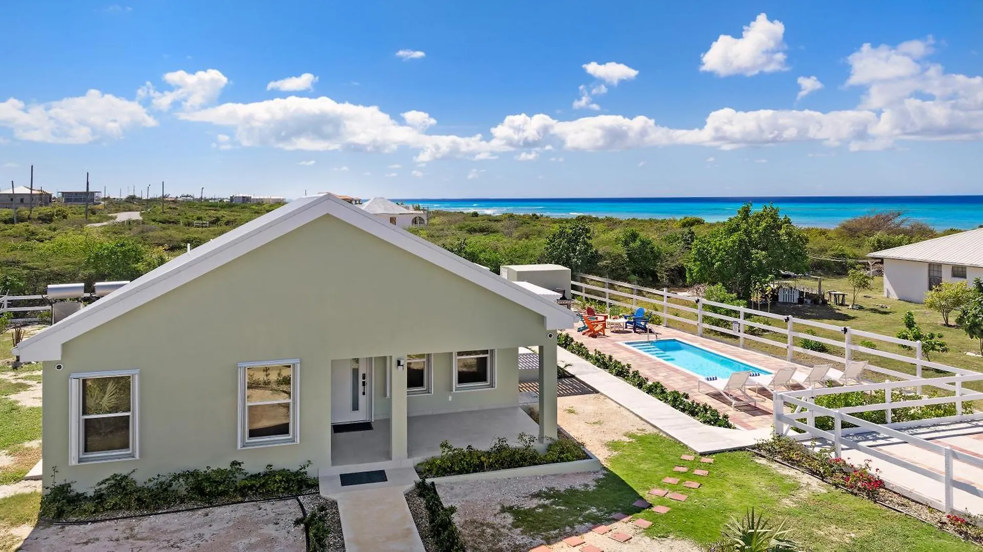 Corktree 3 Bedroom Cockburn Town Villa